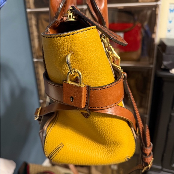 Burberry Gladstone 2 way Brown and Yellow nova check cloth and leather Satchel - Picture 4 of 14